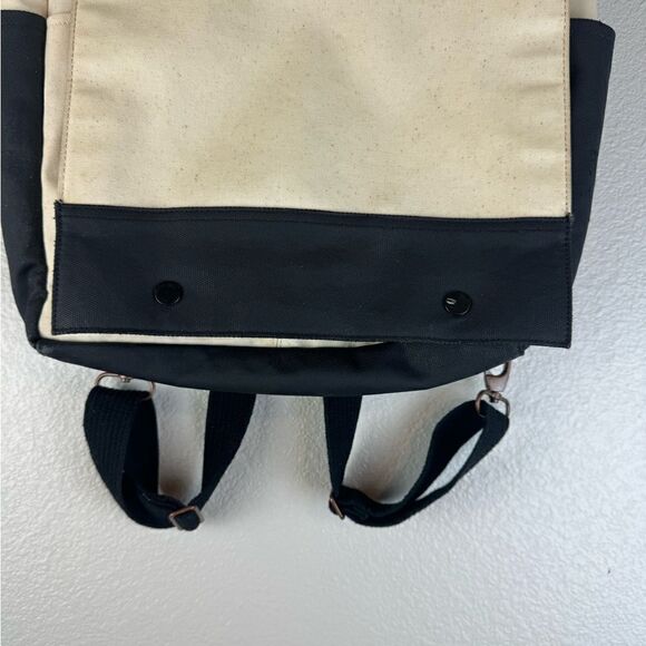 Petunia Pickle Bottom Pathway Backpack Diaper Bag Birch/Black - Picture 4 of 13